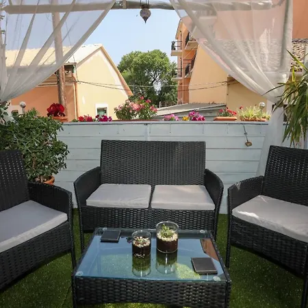 Alex House Corfu Center *